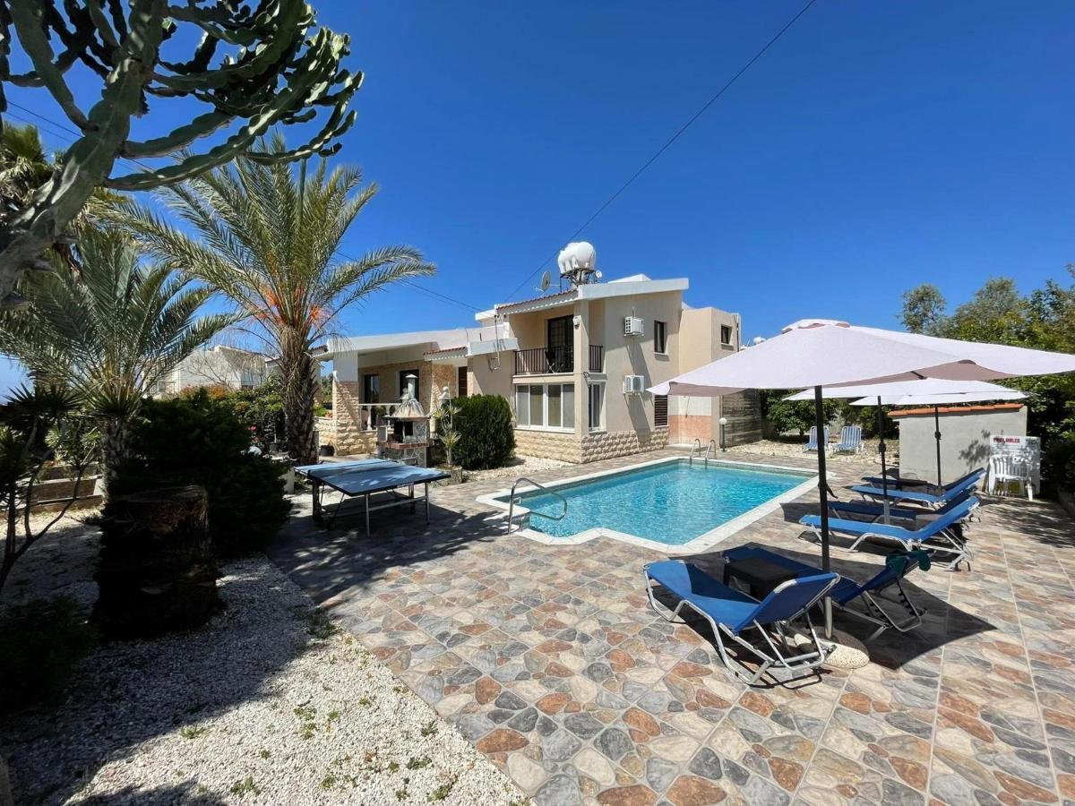 Villa Ocean Stones 1Km From Main Coral Bay Beach เปเยีย ภายนอก รูปภาพ