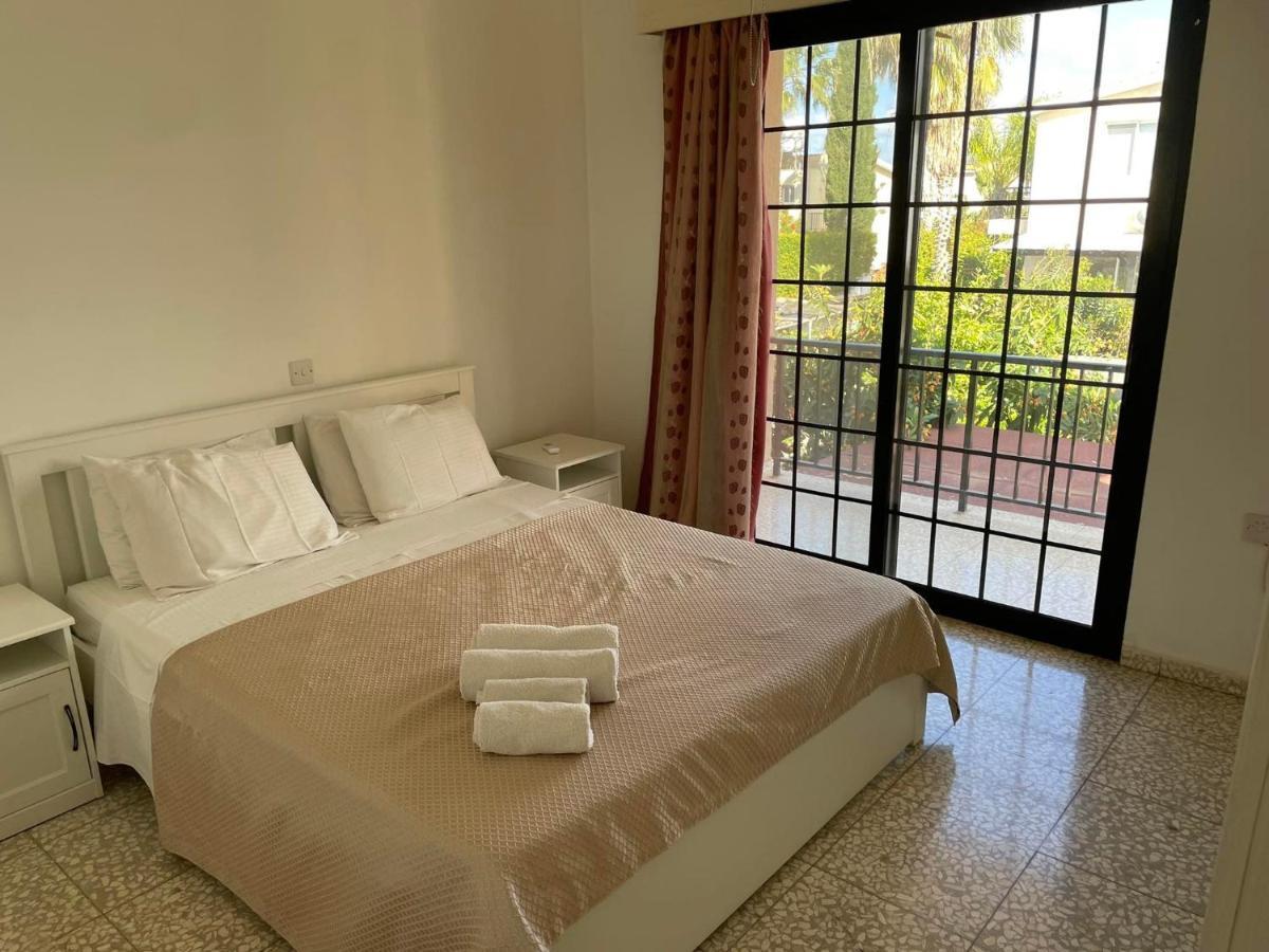 Villa Ocean Stones 1Km From Main Coral Bay Beach เปเยีย ภายนอก รูปภาพ